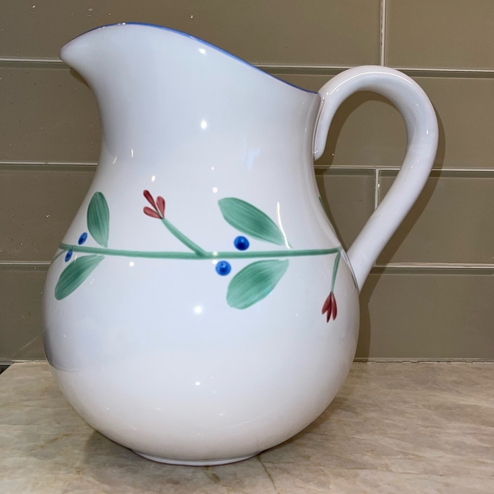 Danske International Designs Limited, Portugal Pitcher
